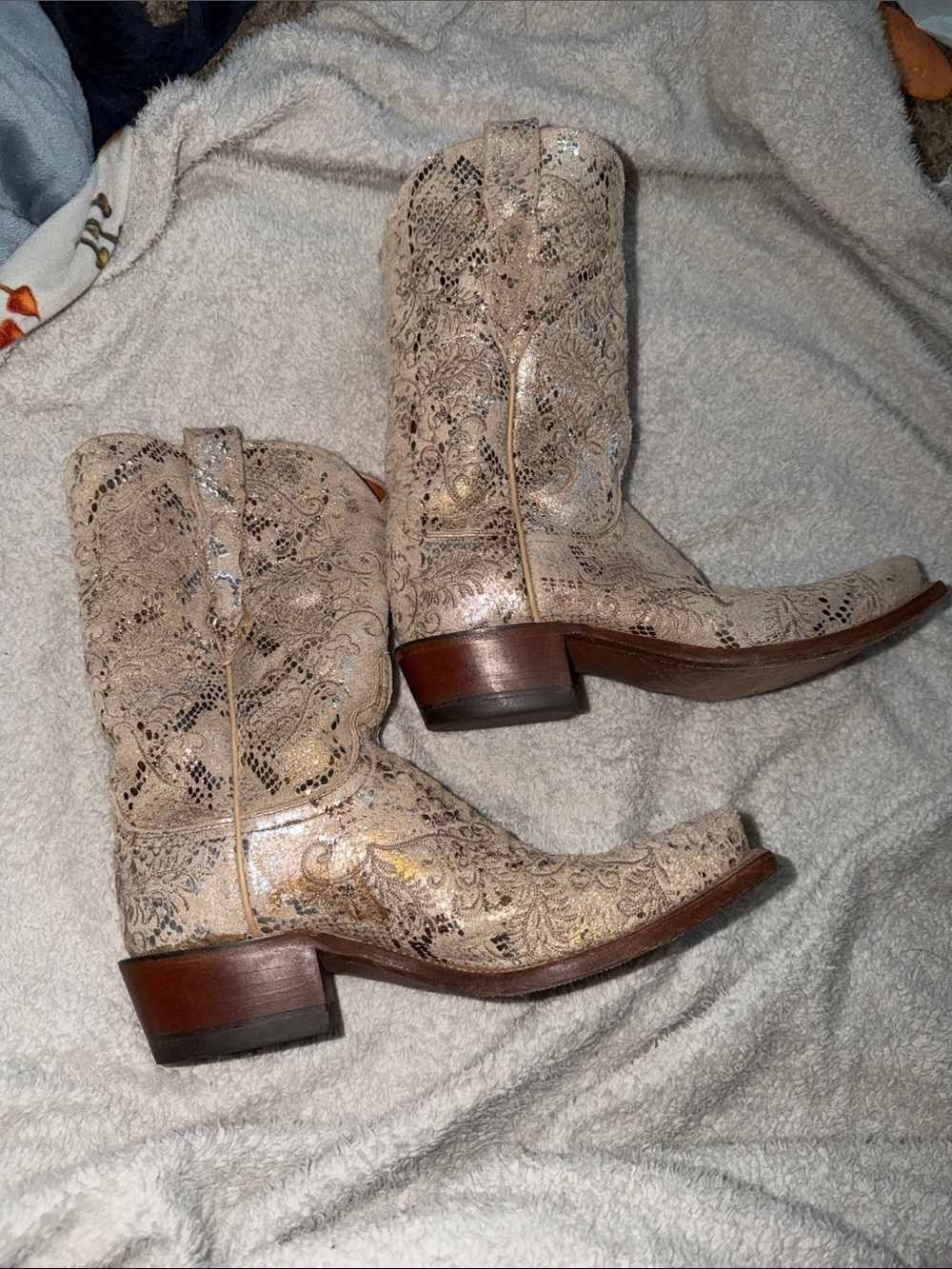 Lucchese 1883 Beige Lace-Pattern Western Booties